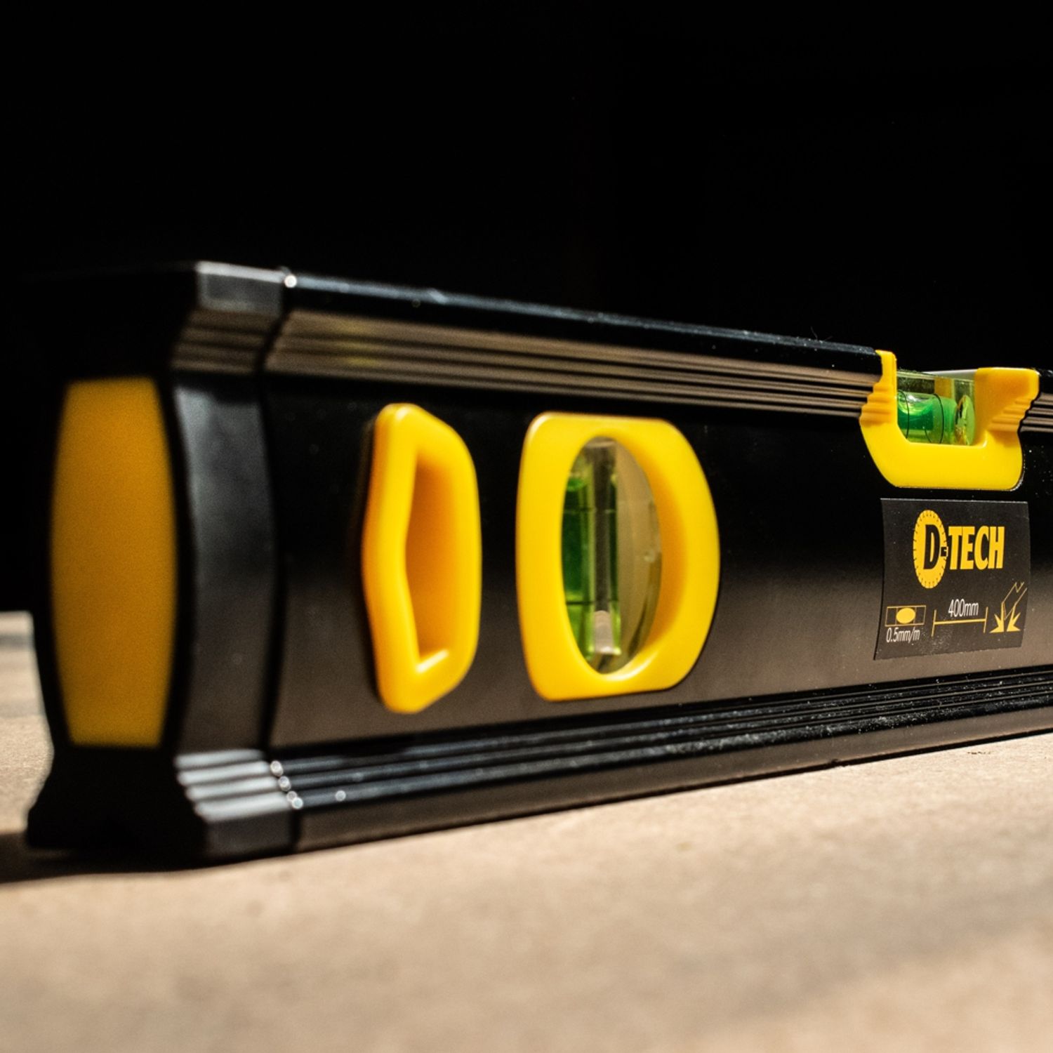 Spirit Level Beam 400mm X 1.6mm 3 X Vial 0.5mm Accur. Alum.