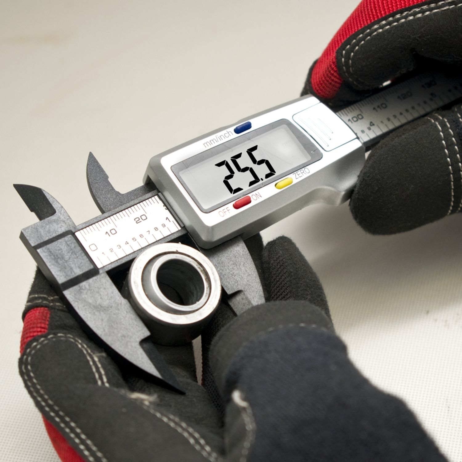 Vernier Carbon Fibre 150mm Metric / Inch Digital 0.01mm Acc.