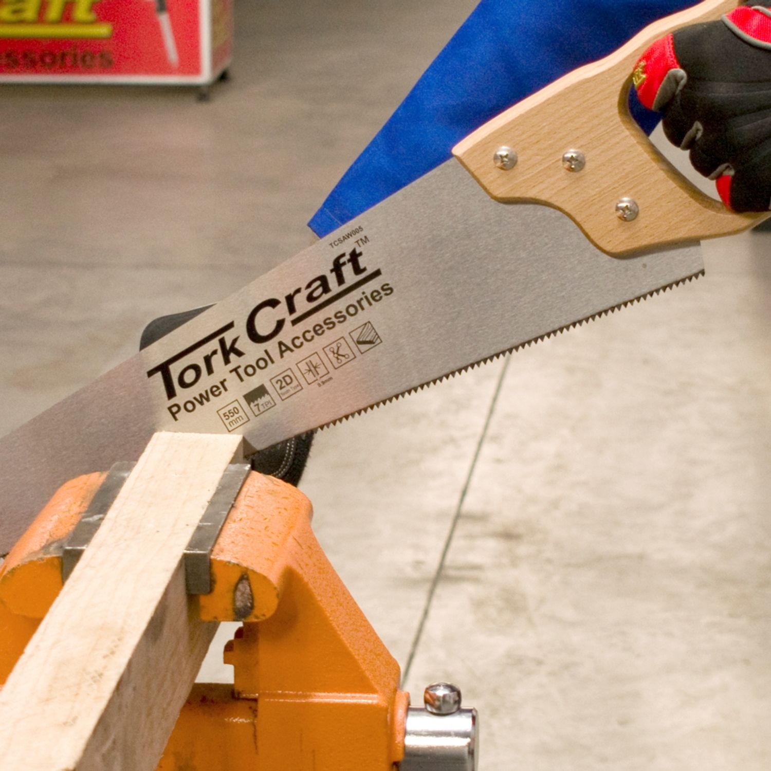 Hand Saw 550mm 7tpi 0.9mm Temp. Blade Wood Handle